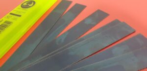 Grzebienie do szpachelki do kleju Uzin Wolff