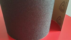 Papier ścierny w rolce