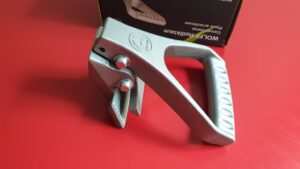 Zrywacz ręczny do wykładzin Wolff